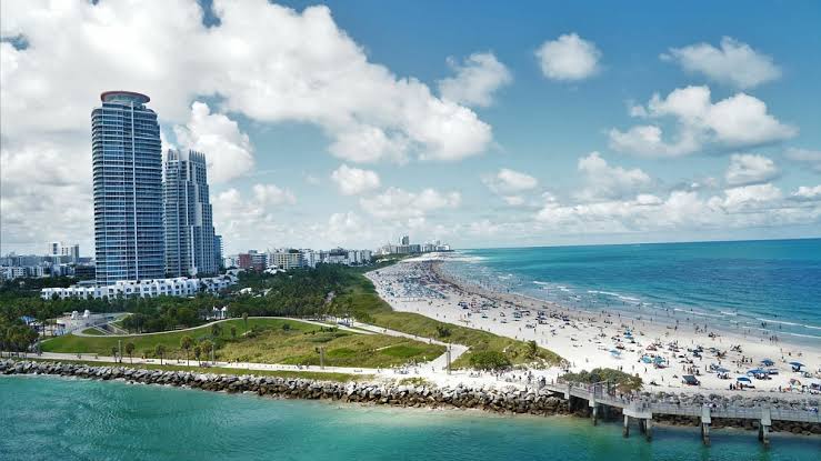 Daylight in Seattle vs Miami: How Latitude Shapes Your Days